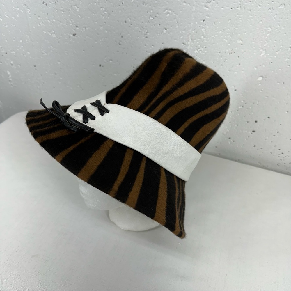 Vintage Leslie James Black Brown Animal Print Cloche Hat